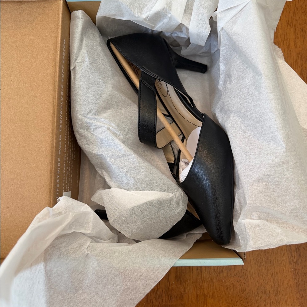 Life Stride Black Women's Heels - Picture 4 of 6